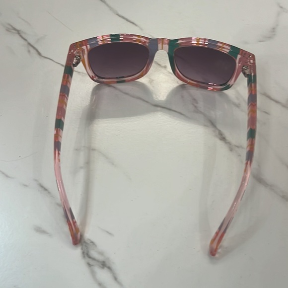Girls Crewcuts sunglasses - Picture 2 of 3